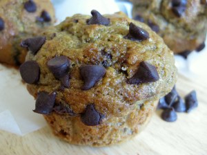 banana and avocado muffins... with hazelnuts and dark chocolate chips.